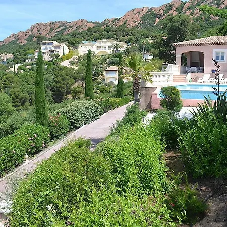 빌라 Family Cote D'azur Saint-Raphaël