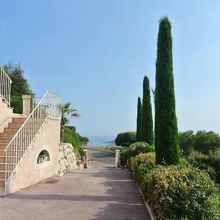 빌라 Family Cote D'azur Saint-Raphaël